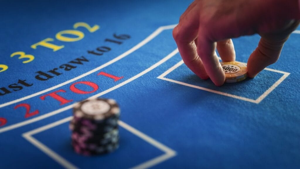 Baccarat vs. Roulette: Which One Should You Play